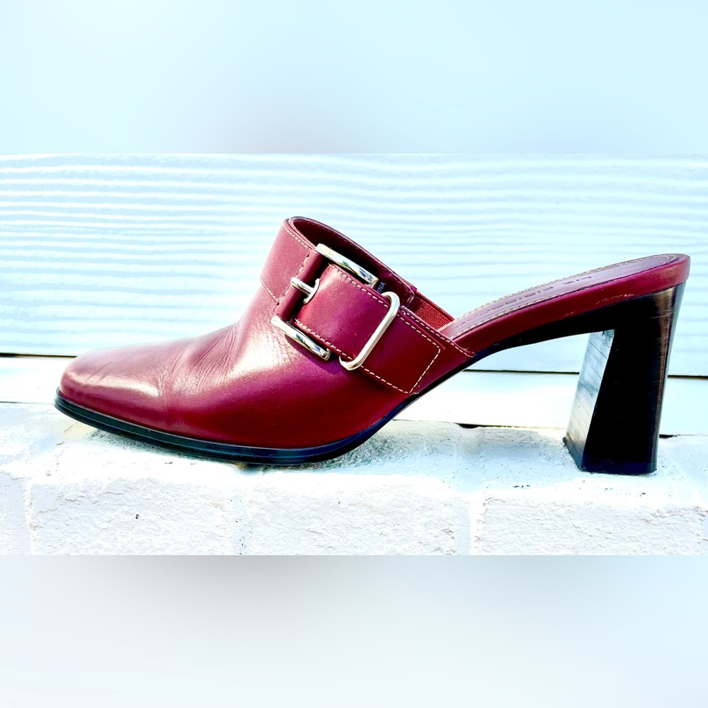 Liz Claiborne heeled mules, size 7, red